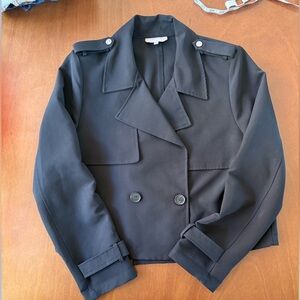 Melloday Black Double-Breasted Women’s cropped Trenchcoat